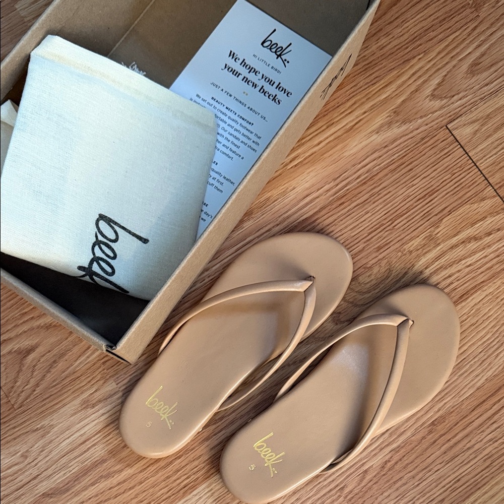 Beek Sunbeam Leather Flip Flop Thong sandal